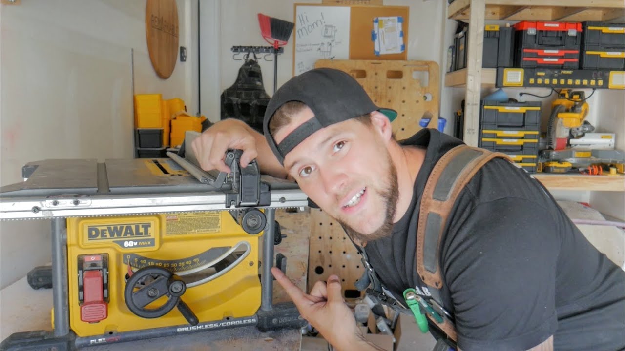 Ремонт моей настольной пилы Dewalt менее чем за 1 минуту