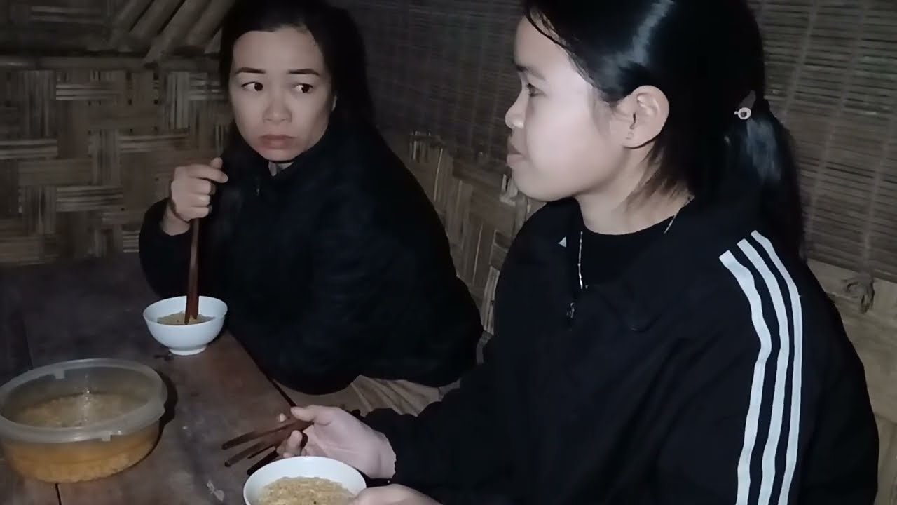 NHẪN rescues a young girl being chased by two villains. What will Nhan's single life be like?