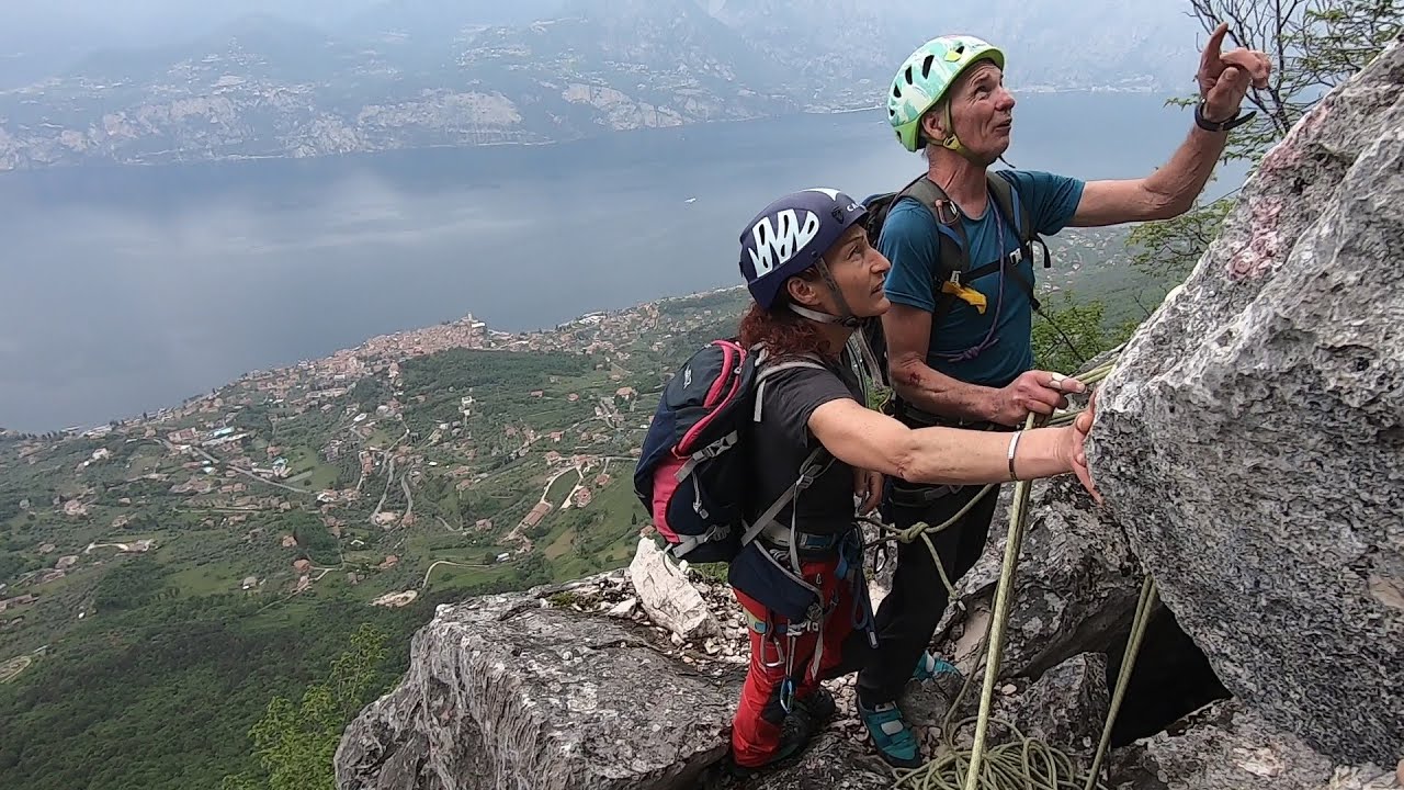 2023-05-19 Spigolo Bianco