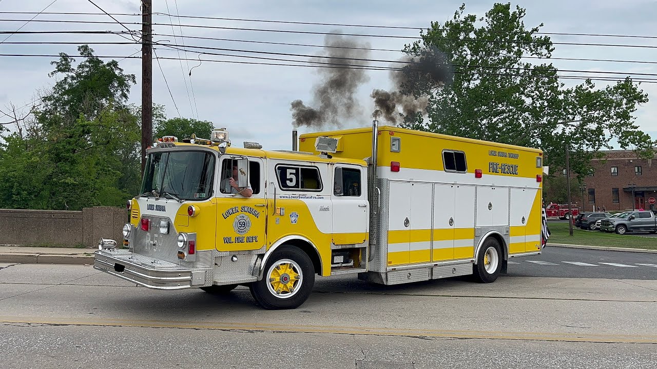 46th Antique Fire Apparatus Lights and Siren Parade Pennsylvania Pump Primers 07/09/2022