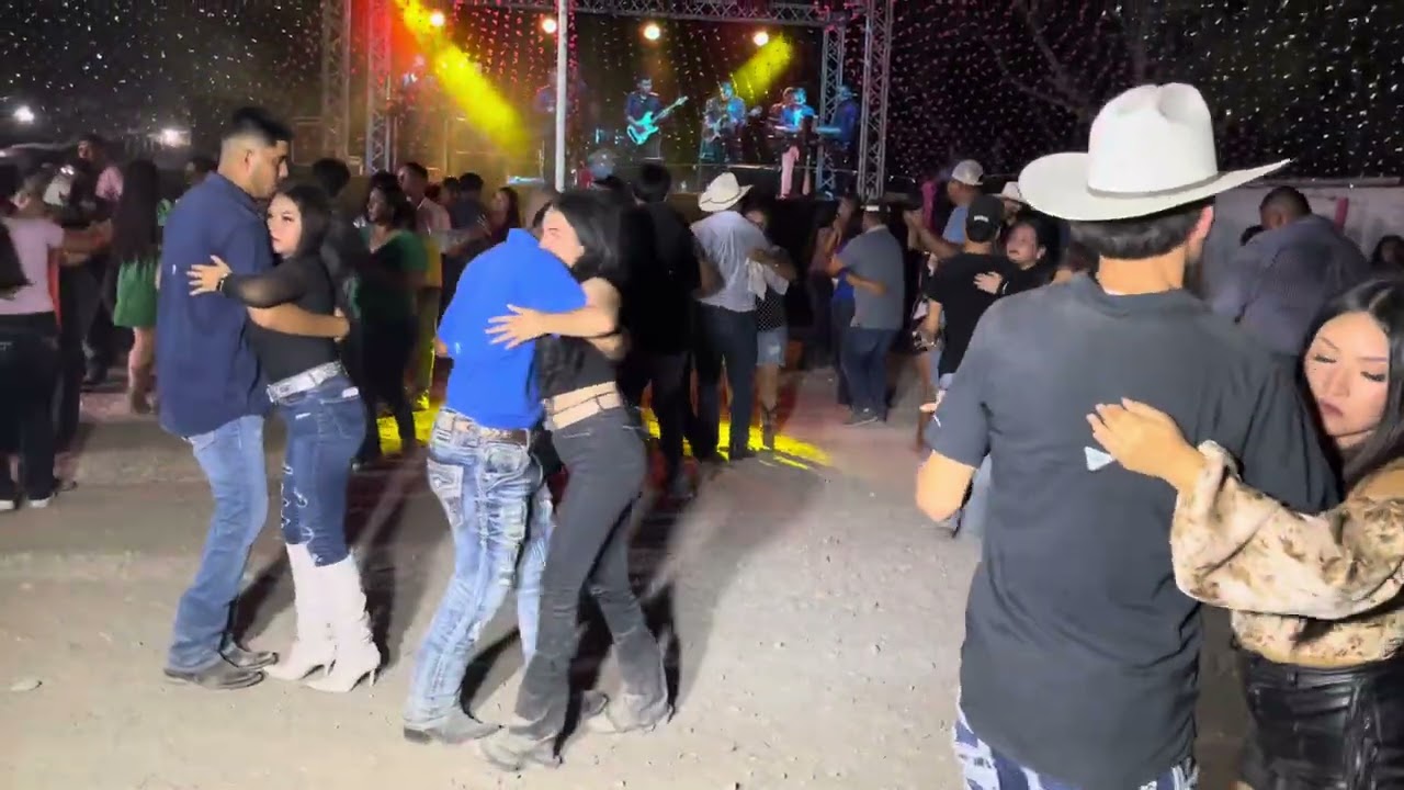 Chava Guerra y su Grupo Dominante- Adolescente y Bonita