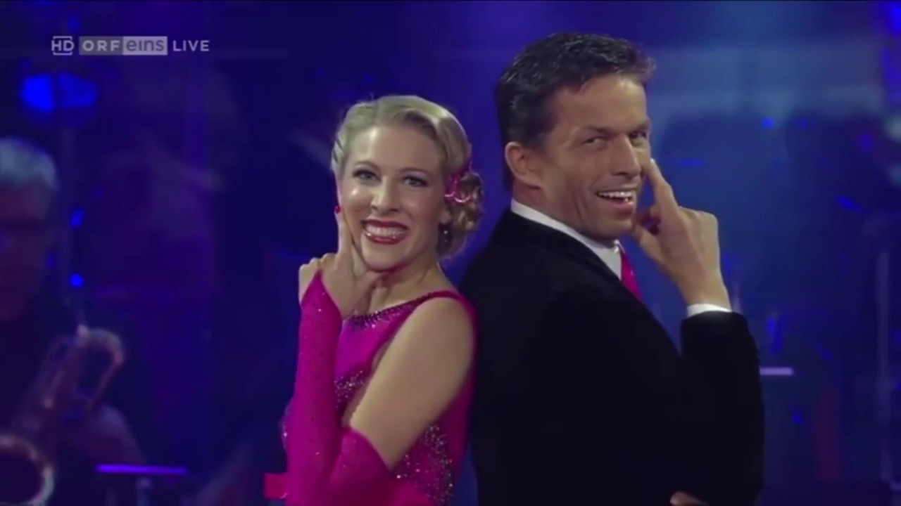 Dancing Star Maria Santner mit Martin Ferdiny - Quickstep
