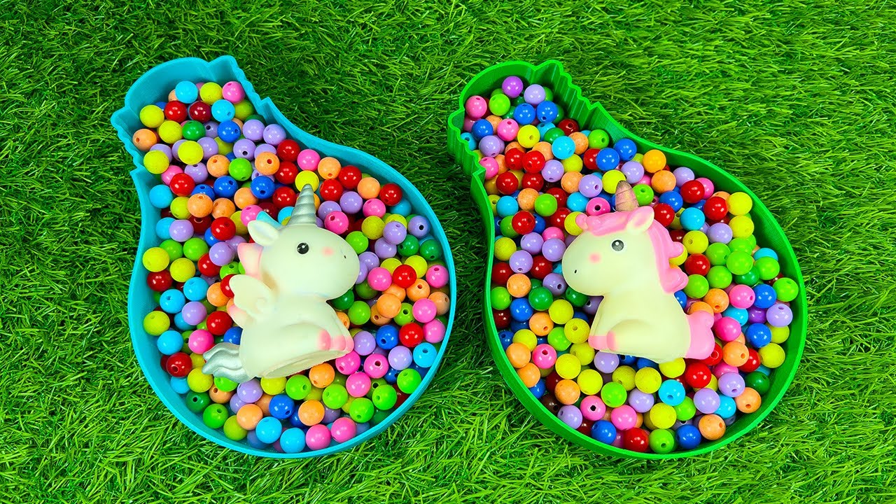 Satisfying ASMR Sweet Beads &ndash; A Relaxing Tiny Candy Flow 🍬🎥
