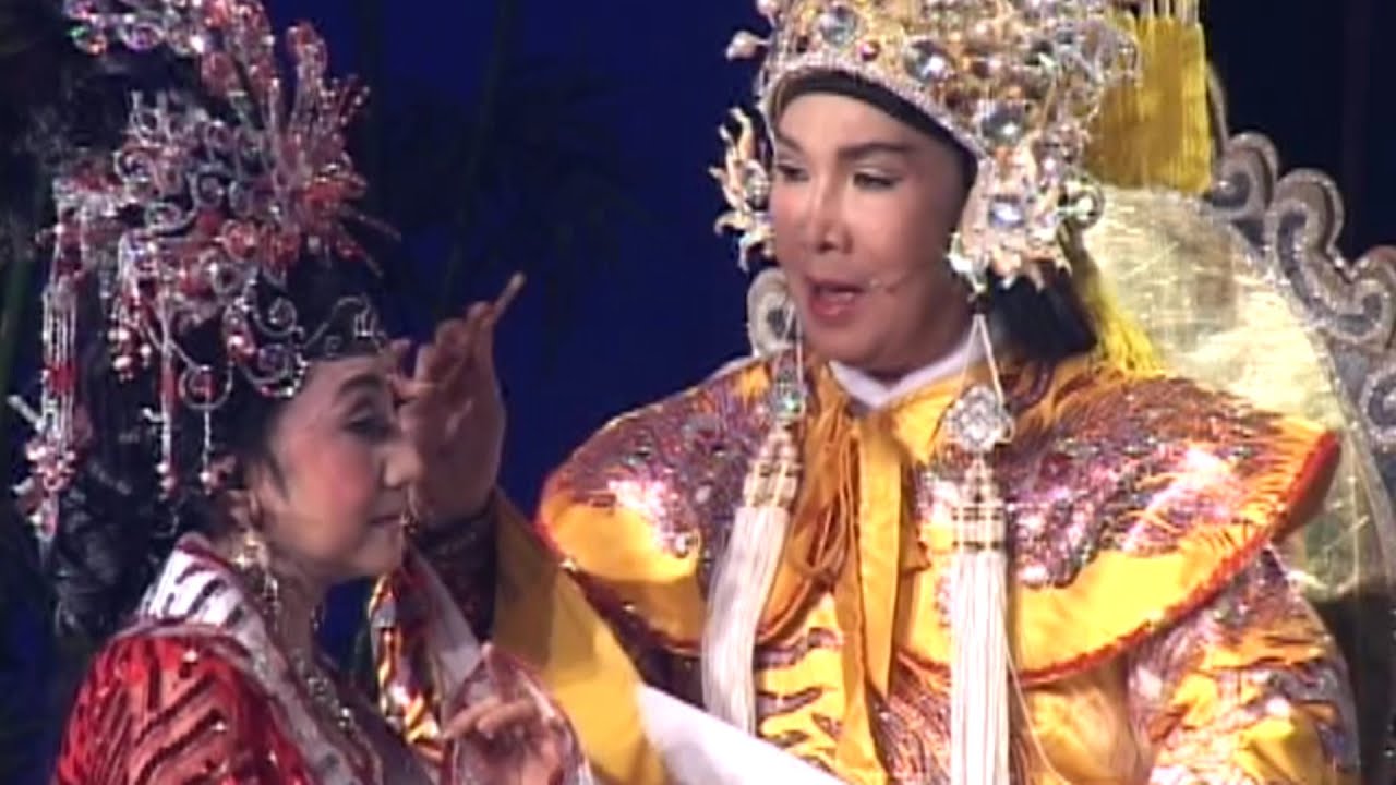 NSƯT Vũ Linh và NSƯT Thanh Thanh Tâm diễn vở Tình sử Dương Quí Phi