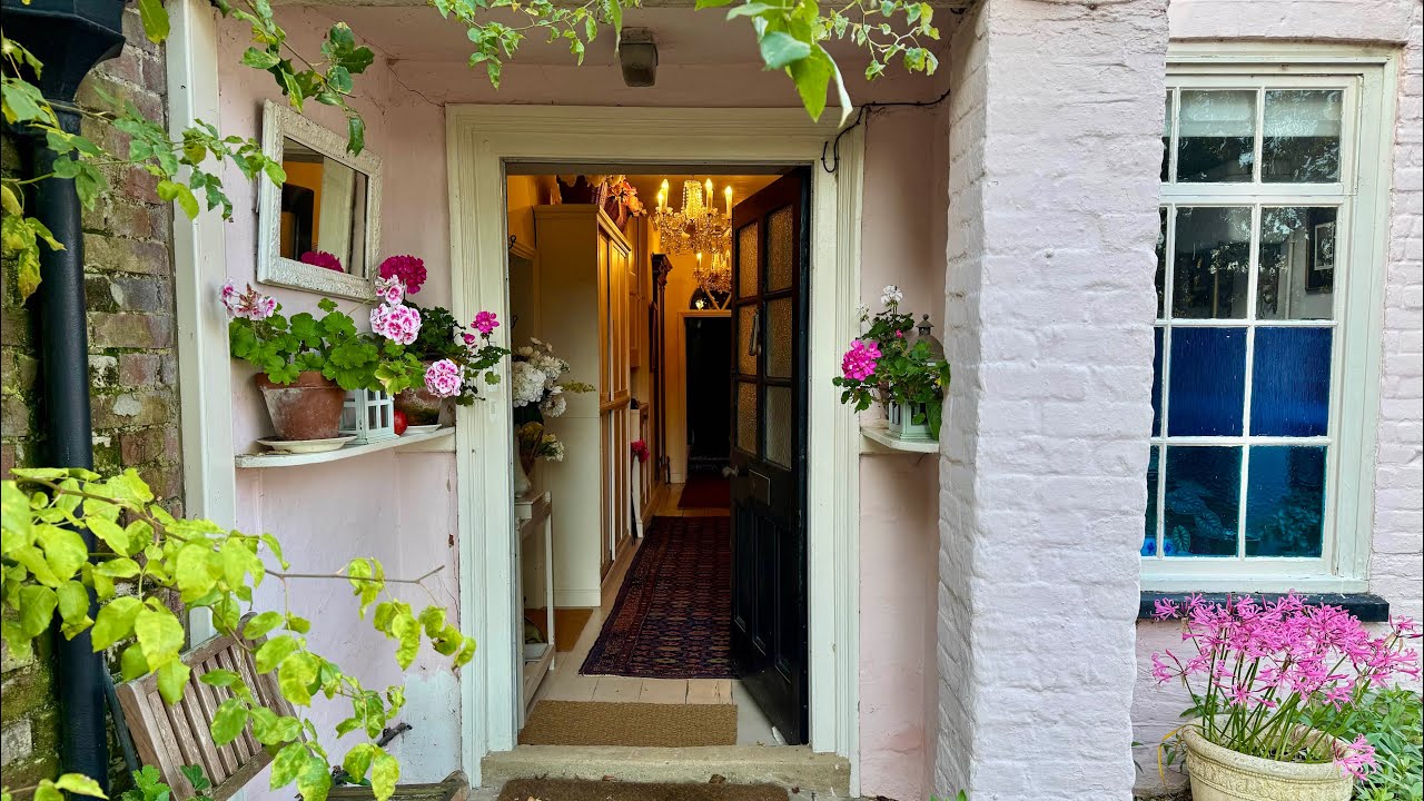ENGLISH COUNTRYSIDE HOUSE TOUR