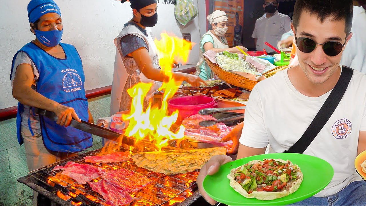 OAXACA STREET FOOD 🇲🇽 Memelas, Tlayudas + Chapulines (GRASSHOPPERS) in Mexico’s BEST Food City!