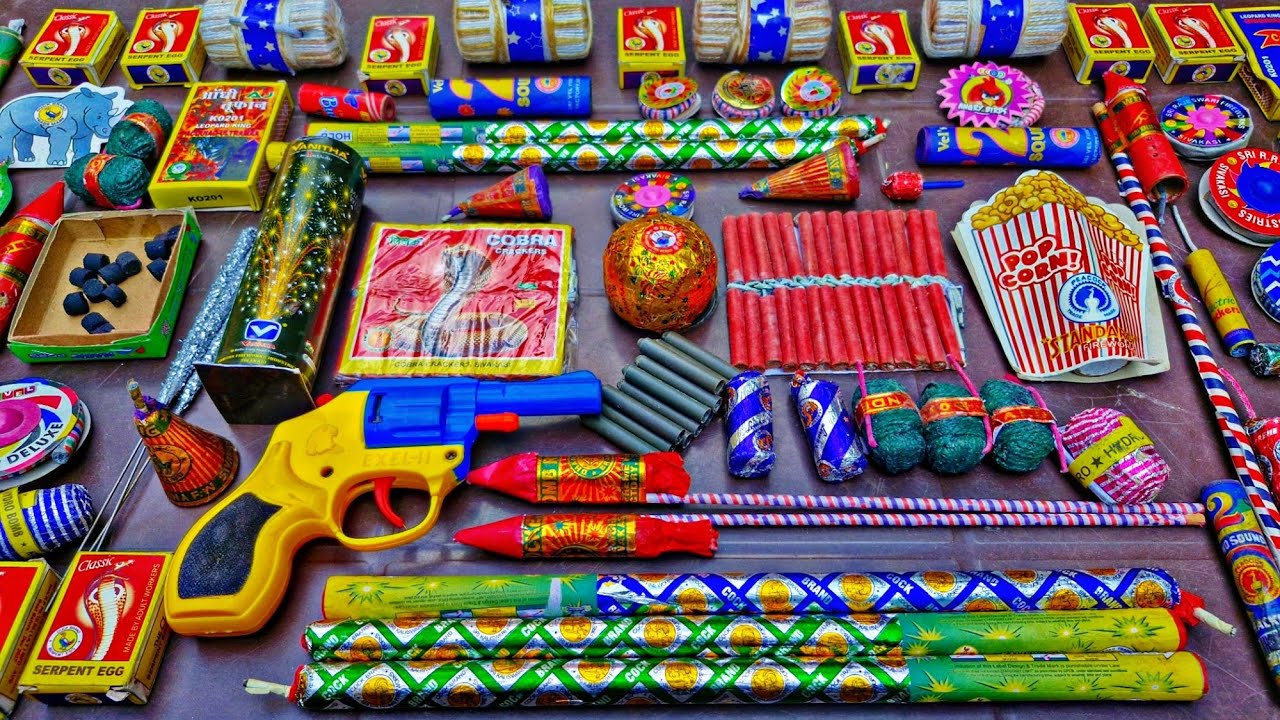 Unique Types Of Diwali Crackers Testing 2025 🔥 | इस दिवाली 2025 में नये नये पटाखे की टेस्टिंग 🎆