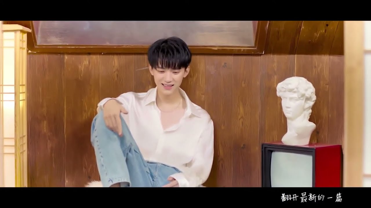 Zhou Yiran 《周翊然》-《Fall In Love - 谈一场恋爱》MV