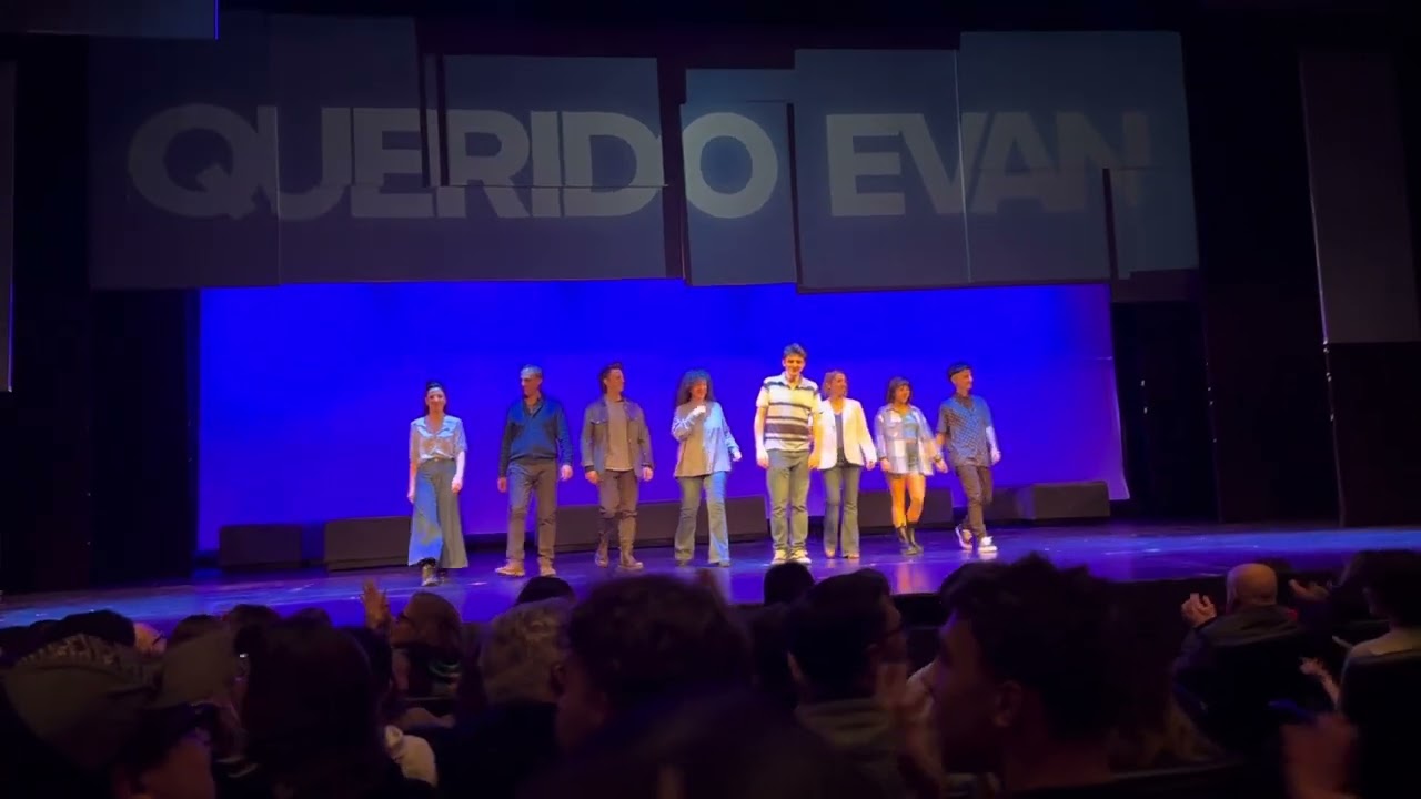 Saludo final #QueridoEvan en Buenos Aires