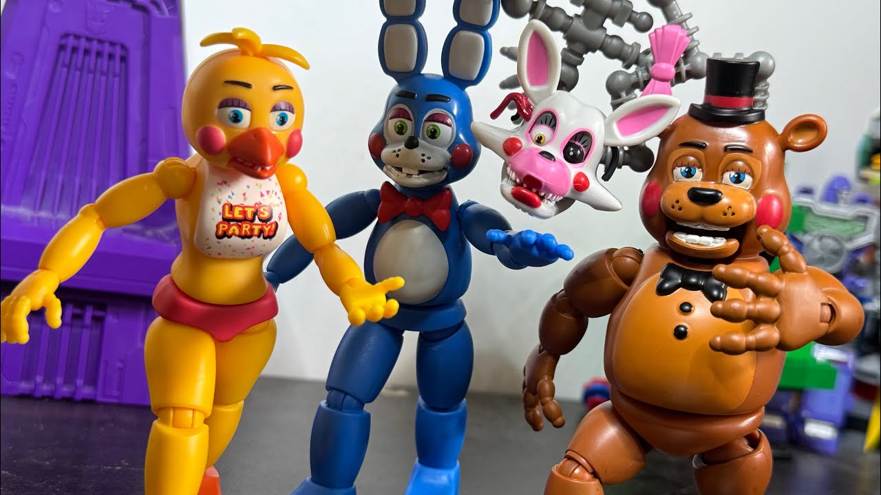 FNAF toy animatronic review