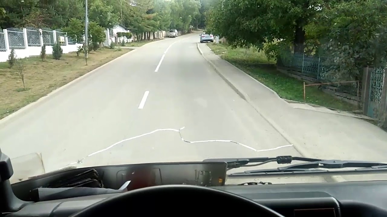 Încercăm să explicăm