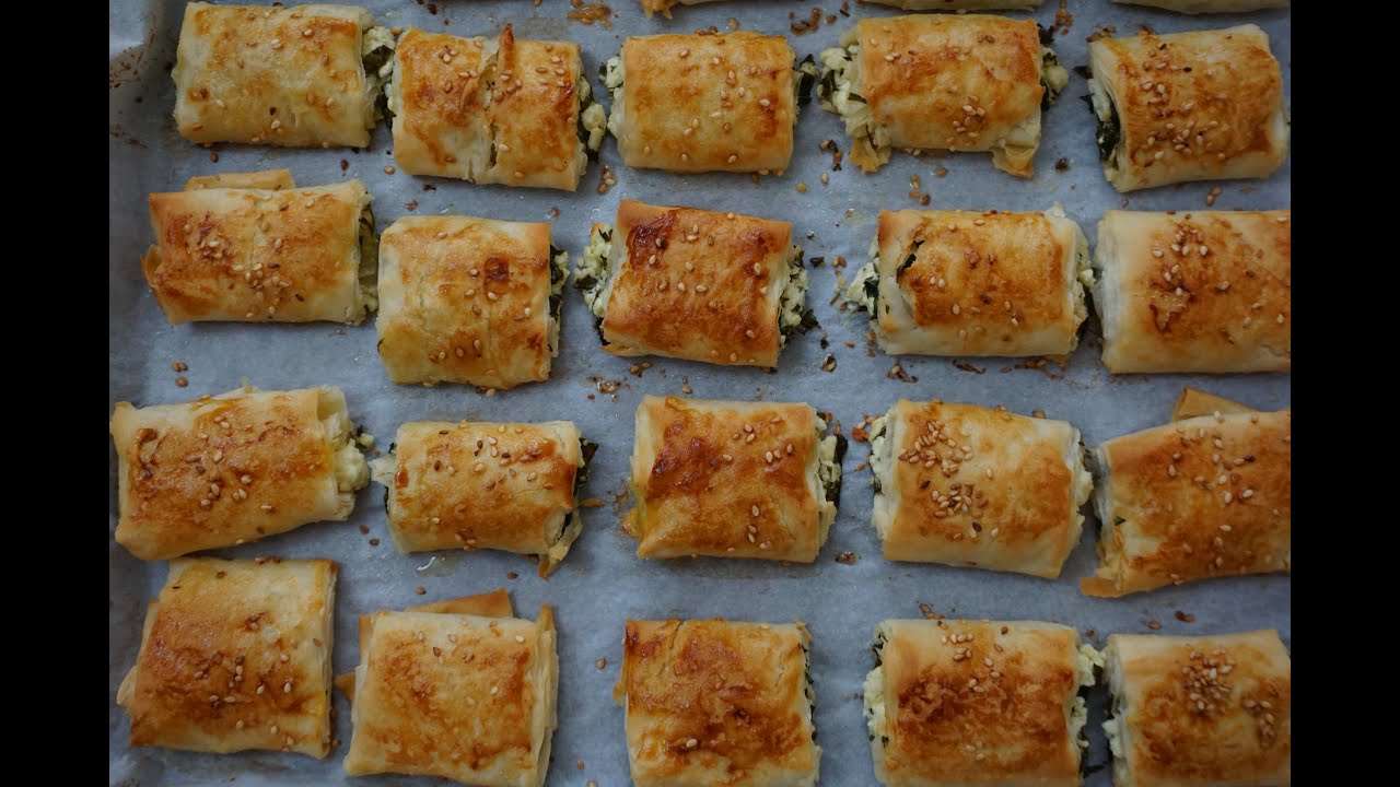 Sodalı Nişastalı Lokmalık Çıtır Börek/Turkish Borek Spinach Feta Rolls