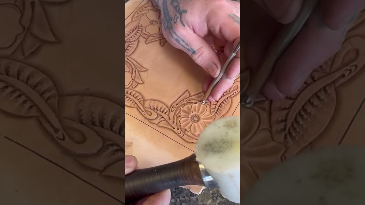 Using the lifter tool in Leathercraft | ￼ Sheridan | bdiamondleather