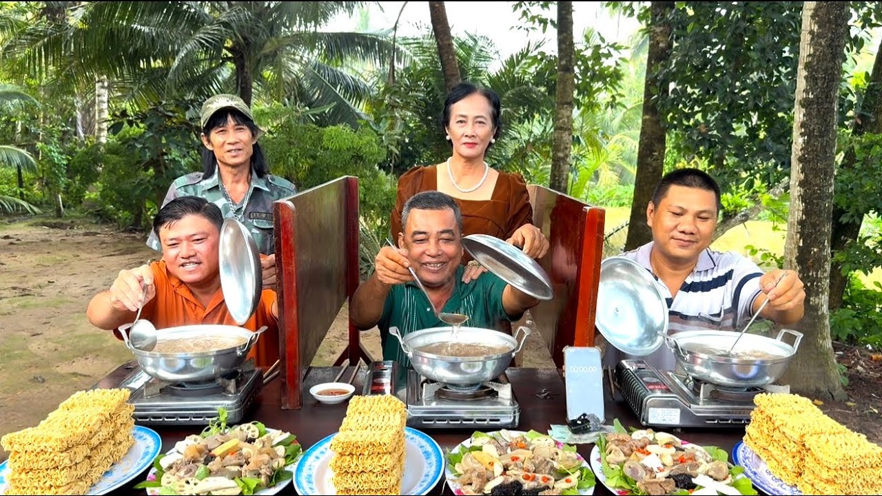 Trận Đấu Quá Kinh Khủng Một BÀN MÌ LẨU BÍM BÒ HẦM THUỐC BẮC Thắng Được 4Tr | ATĐQ 
