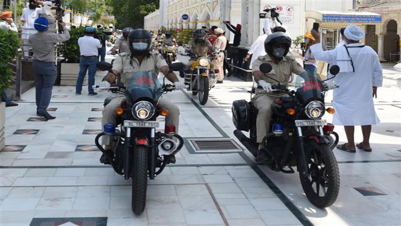 Delhi police perform ‘Parikrama’ of Bangla Sahib gurdwara to express gratitude