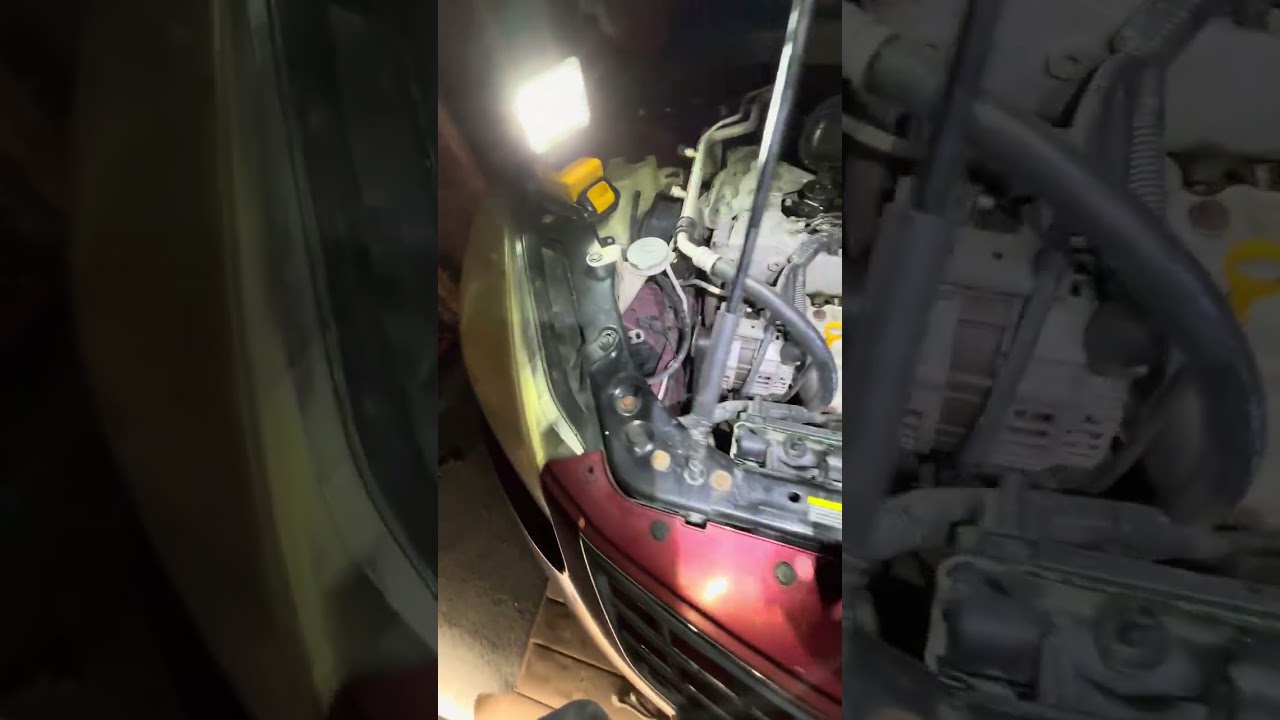 Cómo cambiar un radiador de una Nissan Rogue 2010 