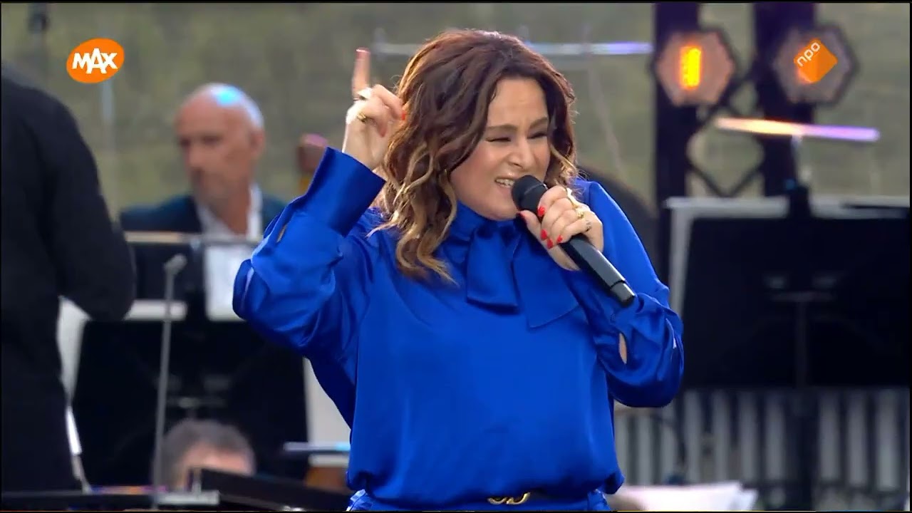 Stevie Wonder medley - Trijntje Oosterhuis & Metropole Orchestra (Keukenhofconcert 75 years)