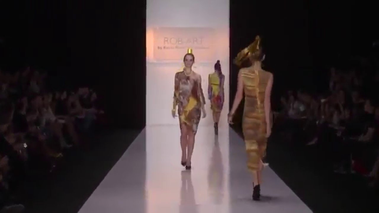 Fashion show on MBFW Russia: ROB ART by Katya Rozhdestvenskaya