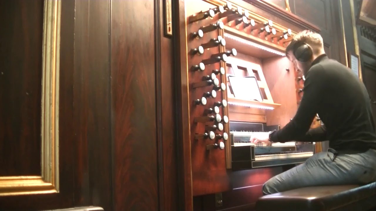 Grote Kerk Dordrecht : Stille Nacht  ( Orgel en Bugel)