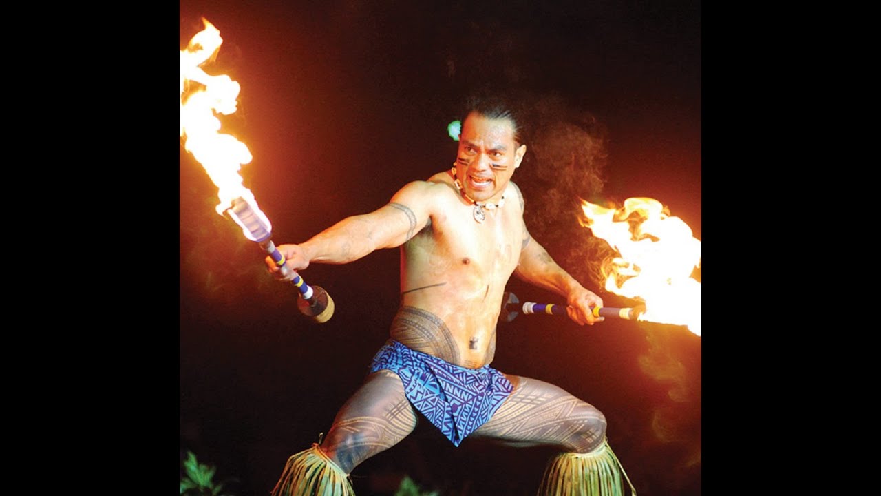 Pati Levasa - World Fireknife Champion 1997, 1998, 2001, 2002