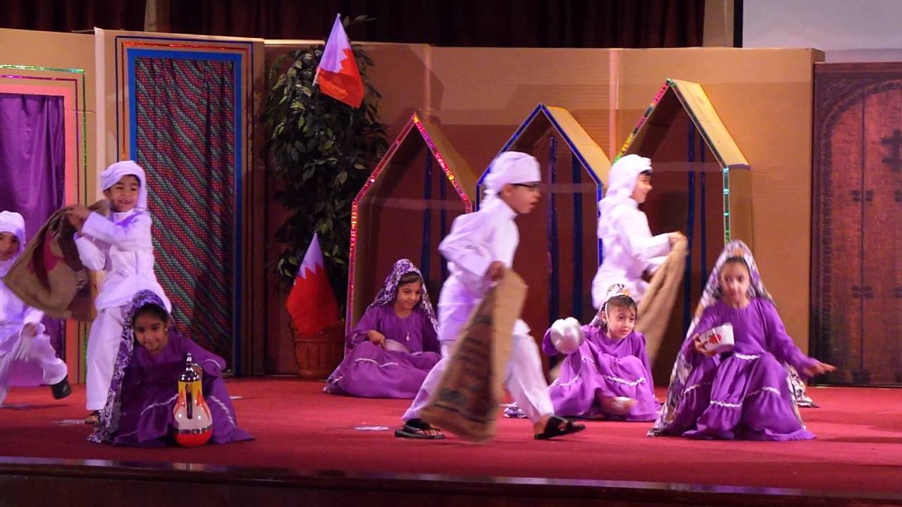 زاري عتيق - أوبريت روضة لآلئ البحرين - حفل التخرج مايو 2016
