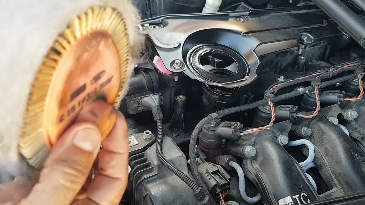 changer filtre à air sur BMW