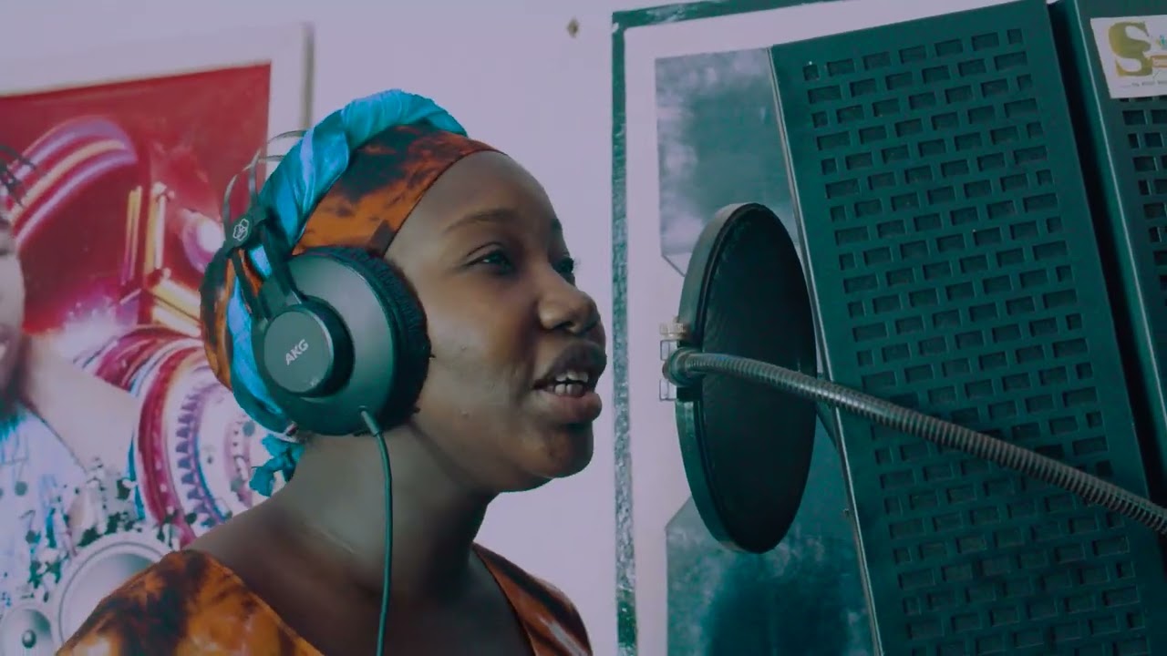 Saly Z HOMMAGE À MAMAN BAKOUAN