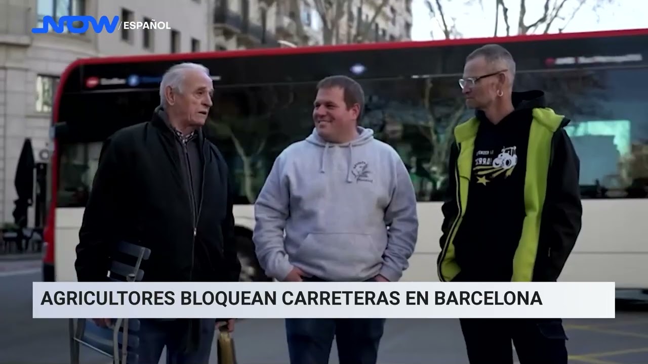 Agricultores catalanes bloquean carreteras de Barcelona