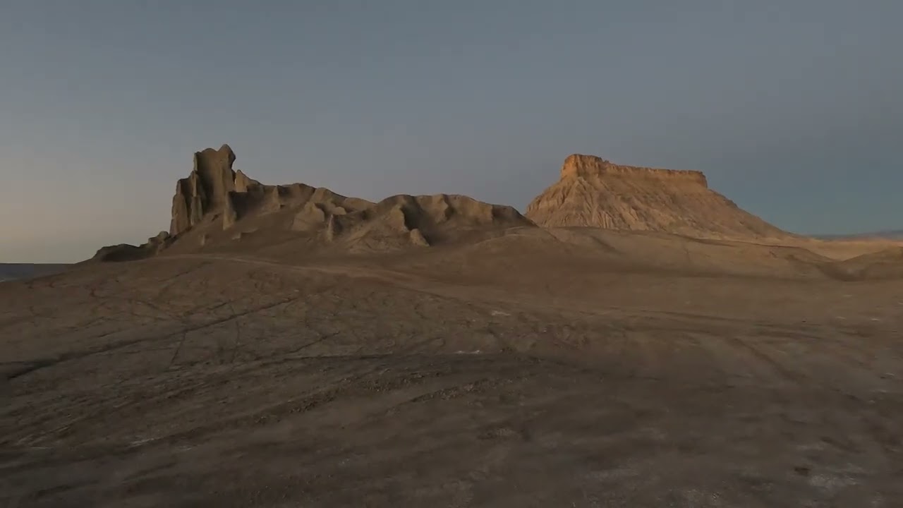 Factory Butte Morning Scout | Quiet Desert Walk at Sunrise