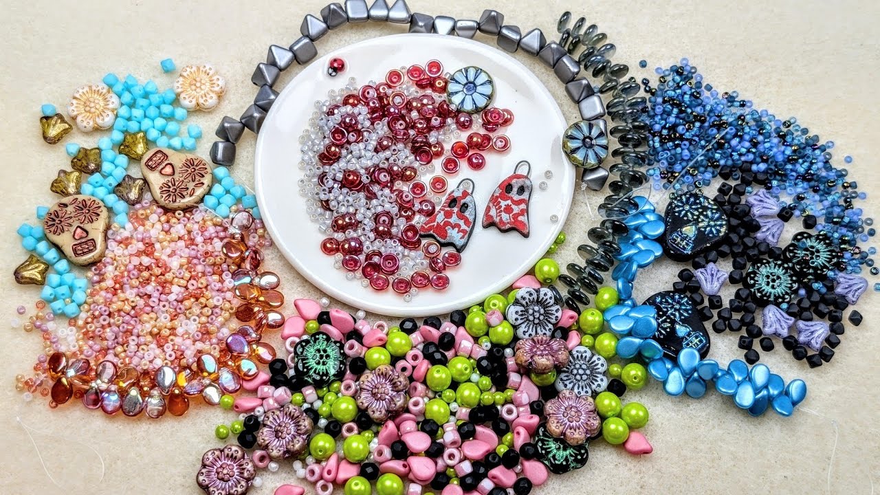 Открываем наборы к празднику Дня мертвых и жуткому сезону от Beads to Live By