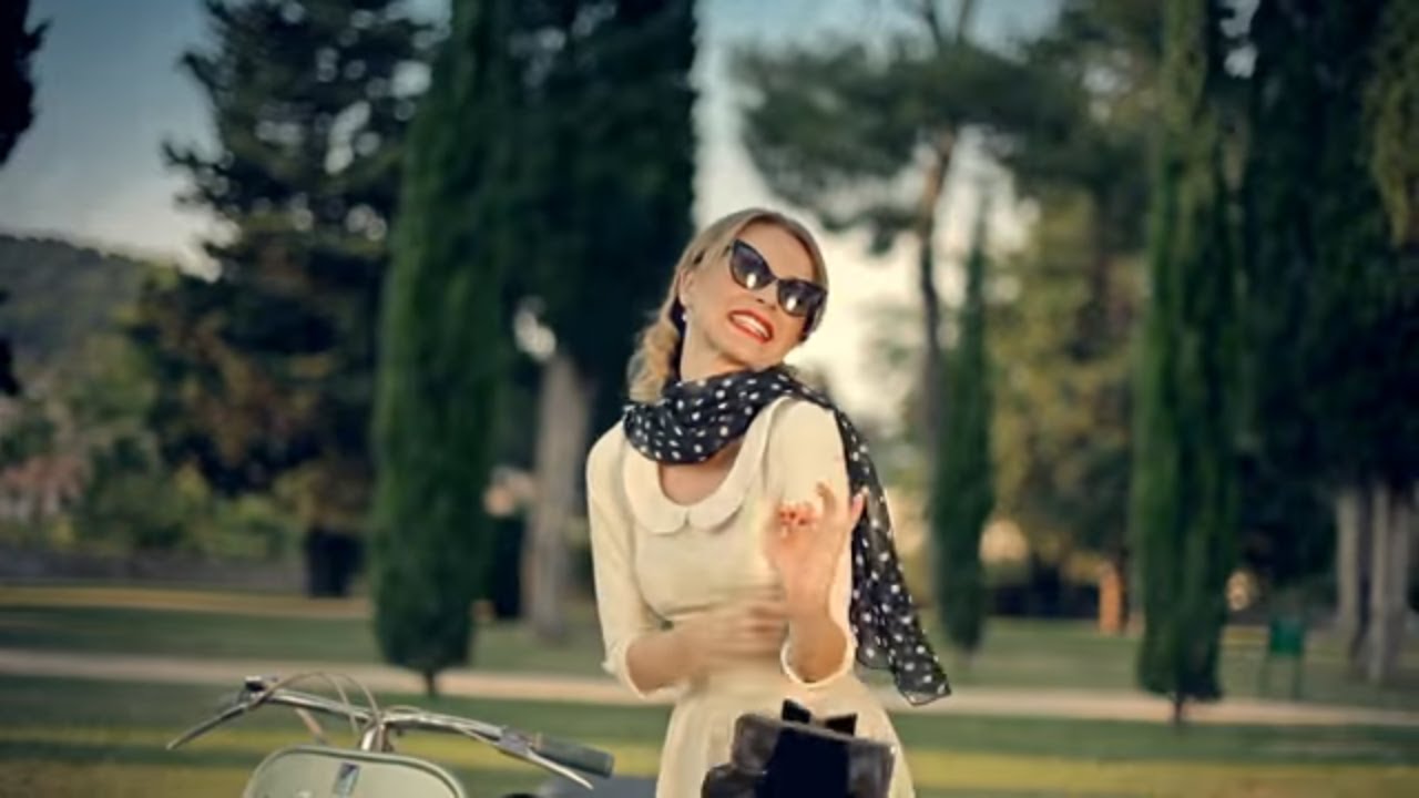 Danijela Martinović - CAPPUCCINO - (Official video)