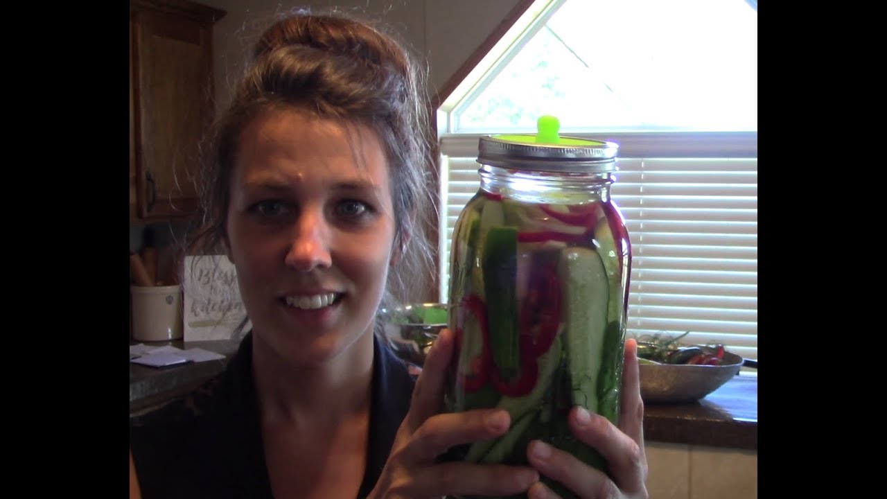 Easy Fermented Dill Pickles