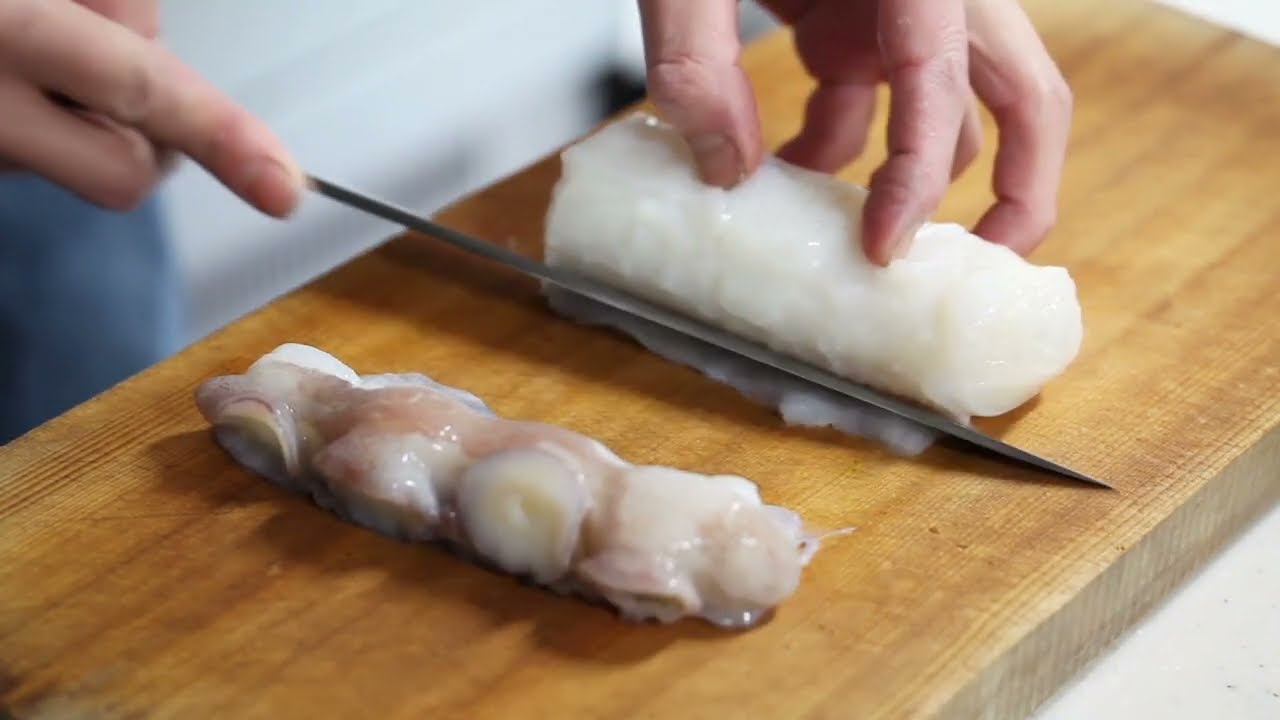 How Japan Prepares Mizudako | Raw Giant Pacific Octopus Sashimi Explained