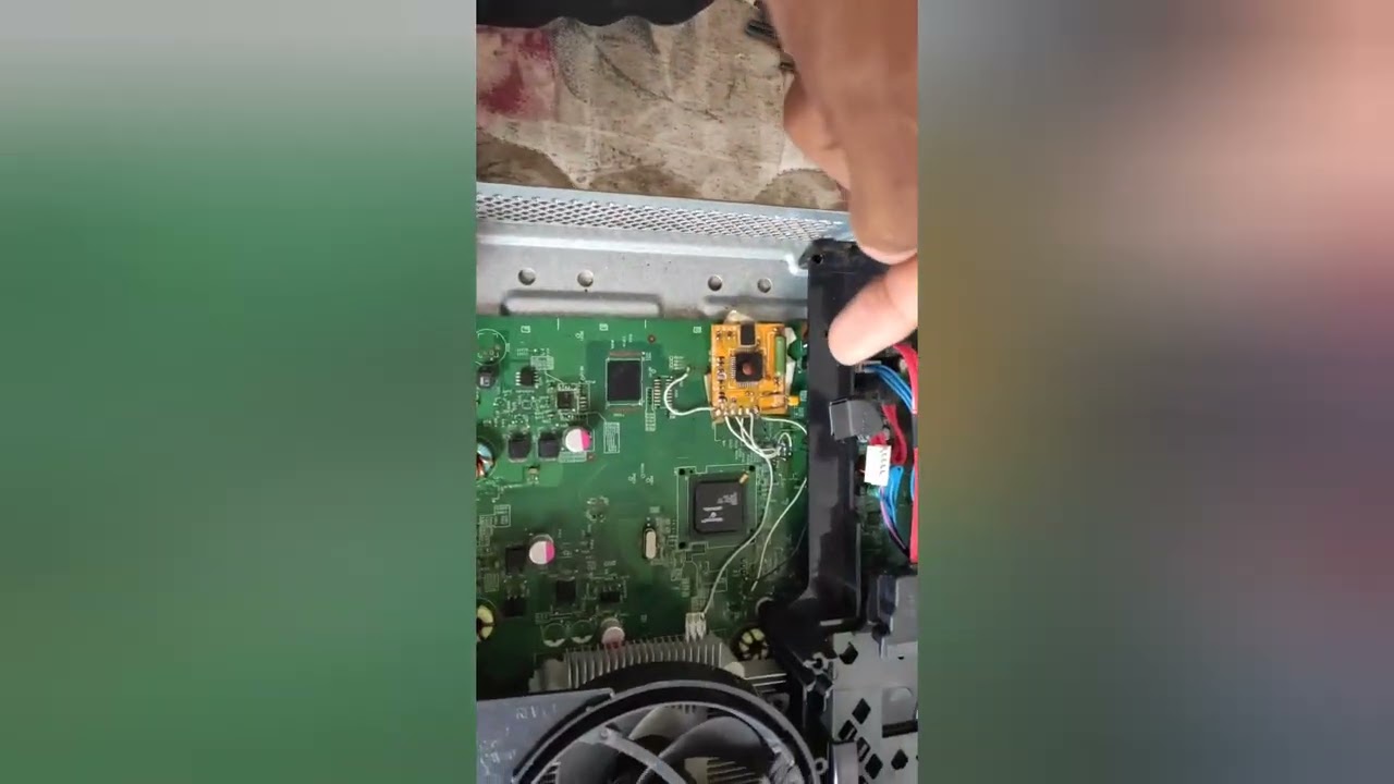 XBOX 360 DESTRAVADO.liga mas não dar vídeo demora muito pra aparece a imagem as vezes nem mostra🤔🤔.