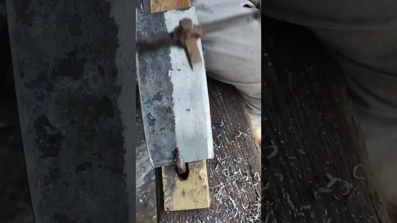 Kitchen Knife #Old Craftsmanship of Striking Iron #Seizing the Heat to Strike Iron #Crafts   #b0d04