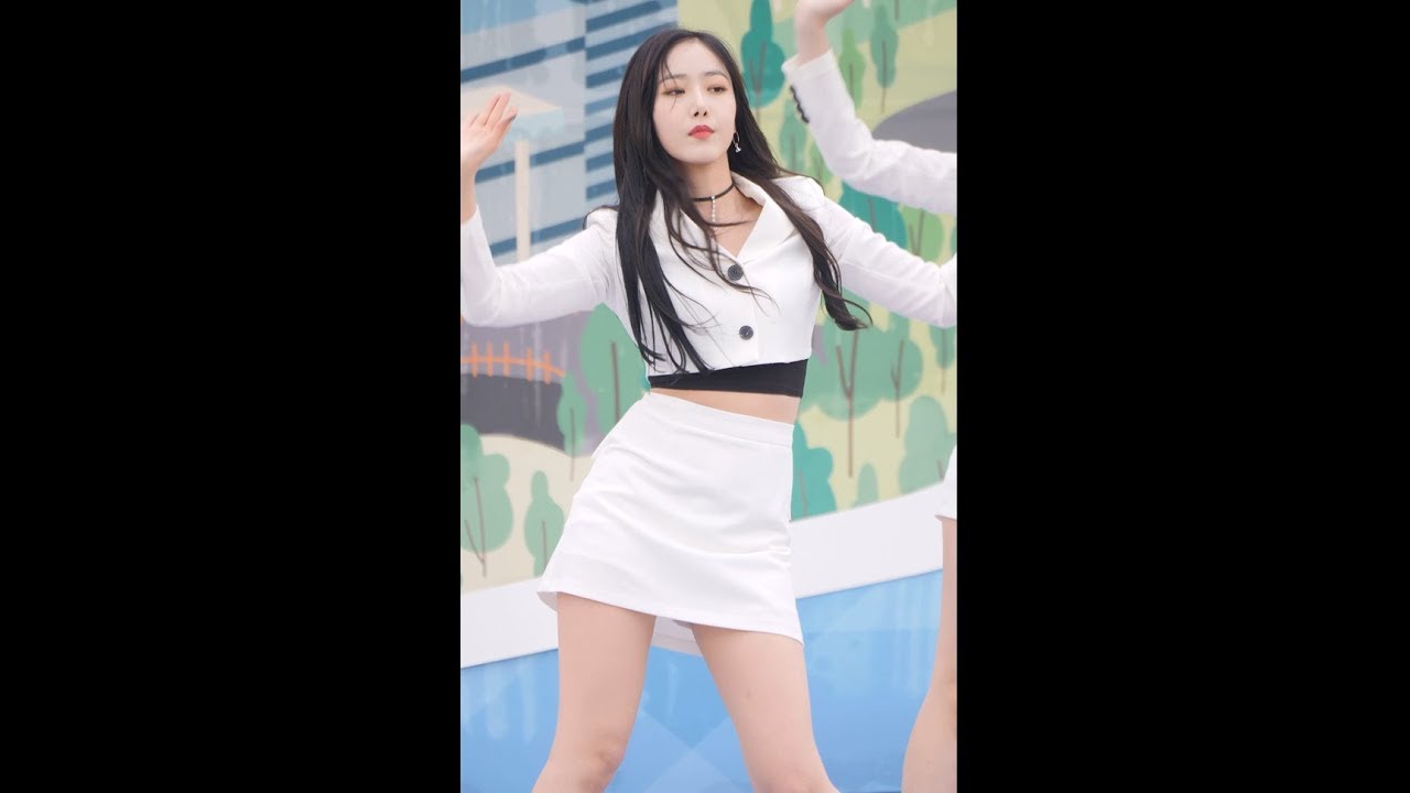 181124 여자친구 (GFRIEND) 시간을 달려서(Rough) [신비] SinB 직캠 Fancam (경기평화광장개장축제) by Mera
