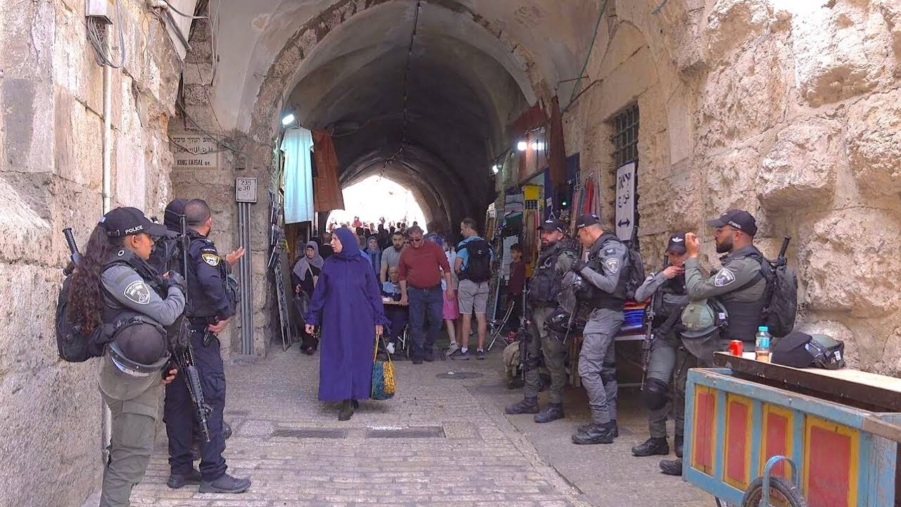 "Friday Prayers Held on Streets as Access to Al-AQSA Denied – A Painful Sight for the Ummah"