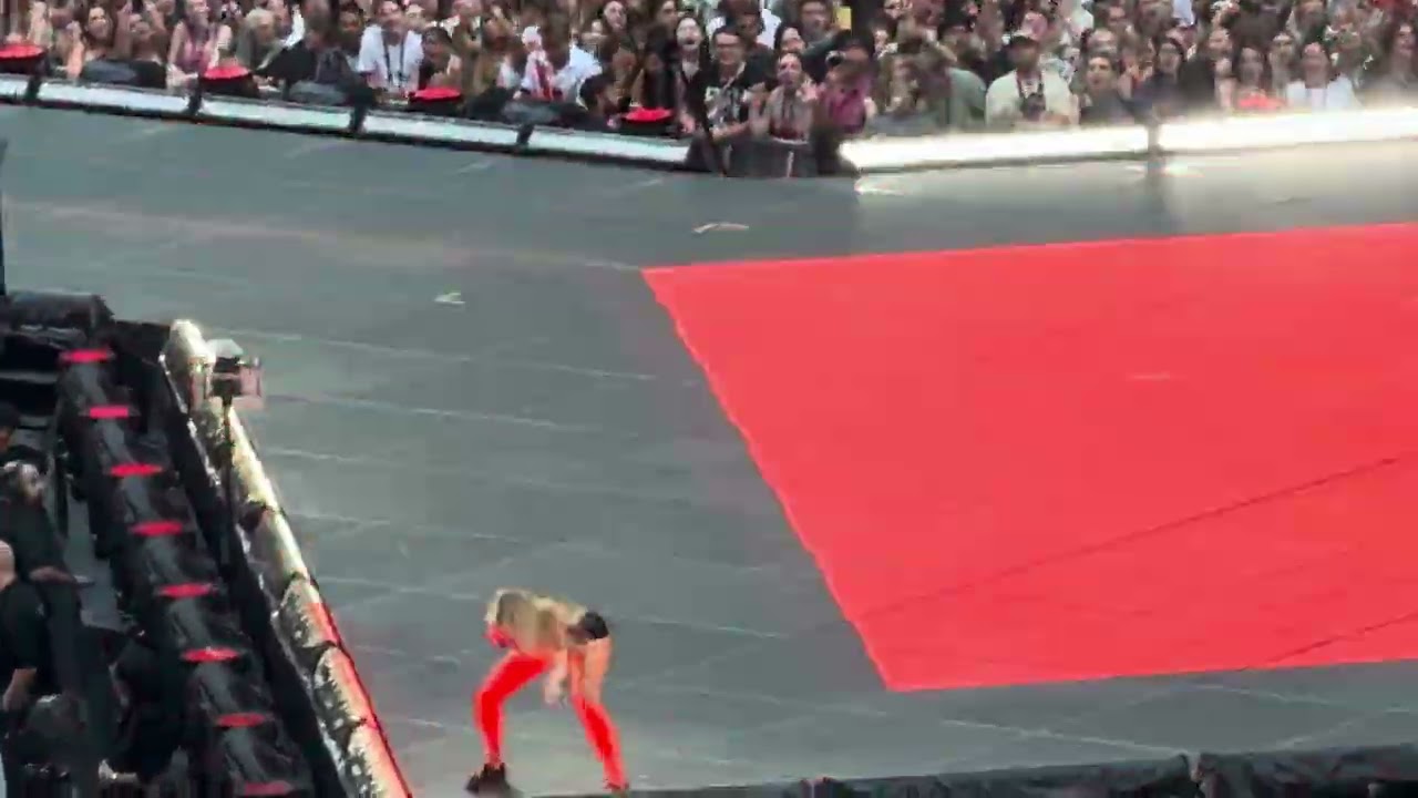 Taylor Swift Eras Tour - I Knew You Were Trouble - Wembley Stadium 17 August