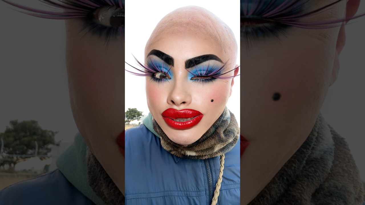 A bald man with flashy makeup keeping the rhythm#😂😂😂 