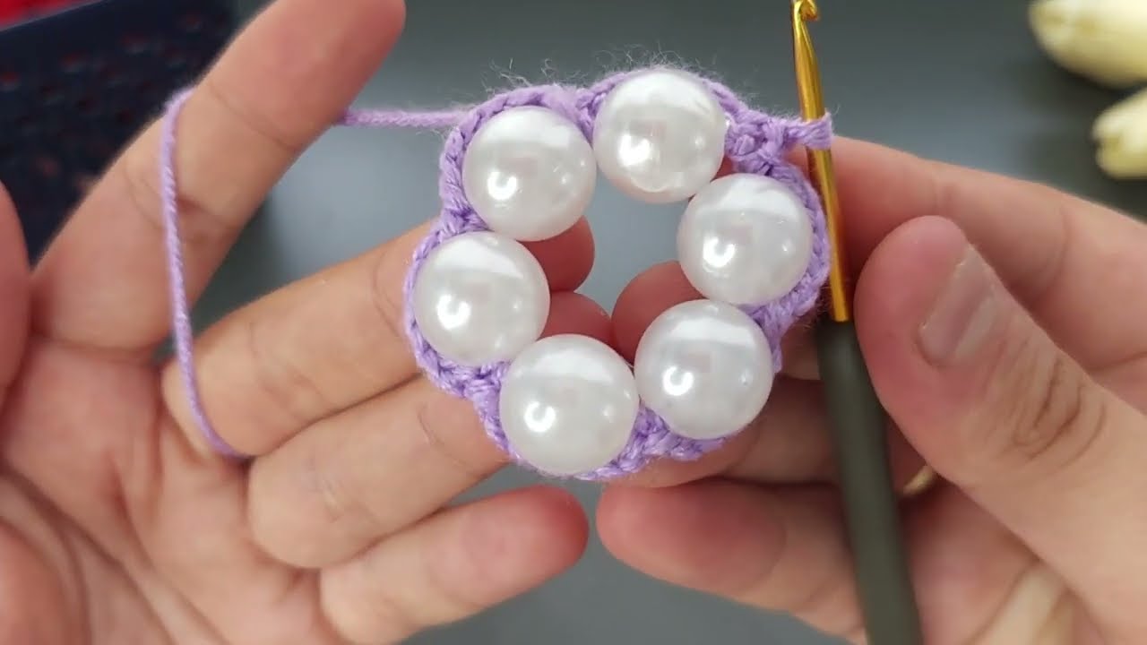 Gifts in 5 minitutes ! VERY NICE IDEA from leftover yarn. Trend Crochet ⚡️RECYCLE CROCHET