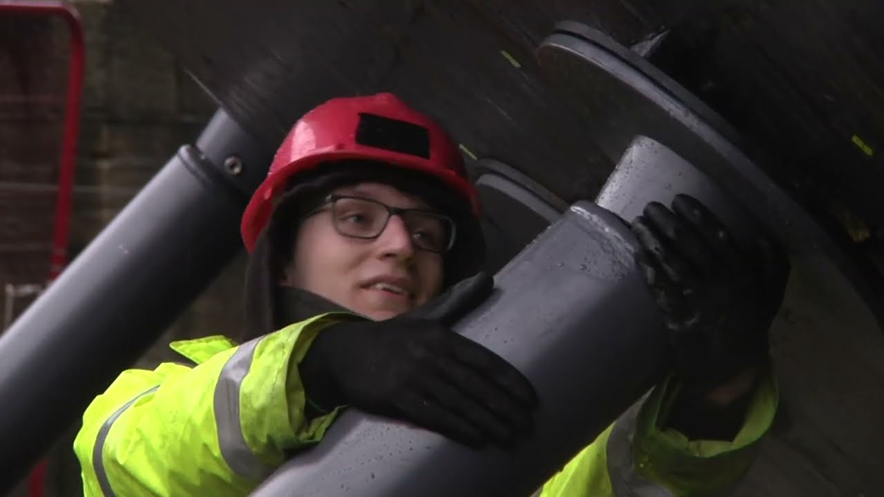 HMS Victory благополучно пришвартовалась