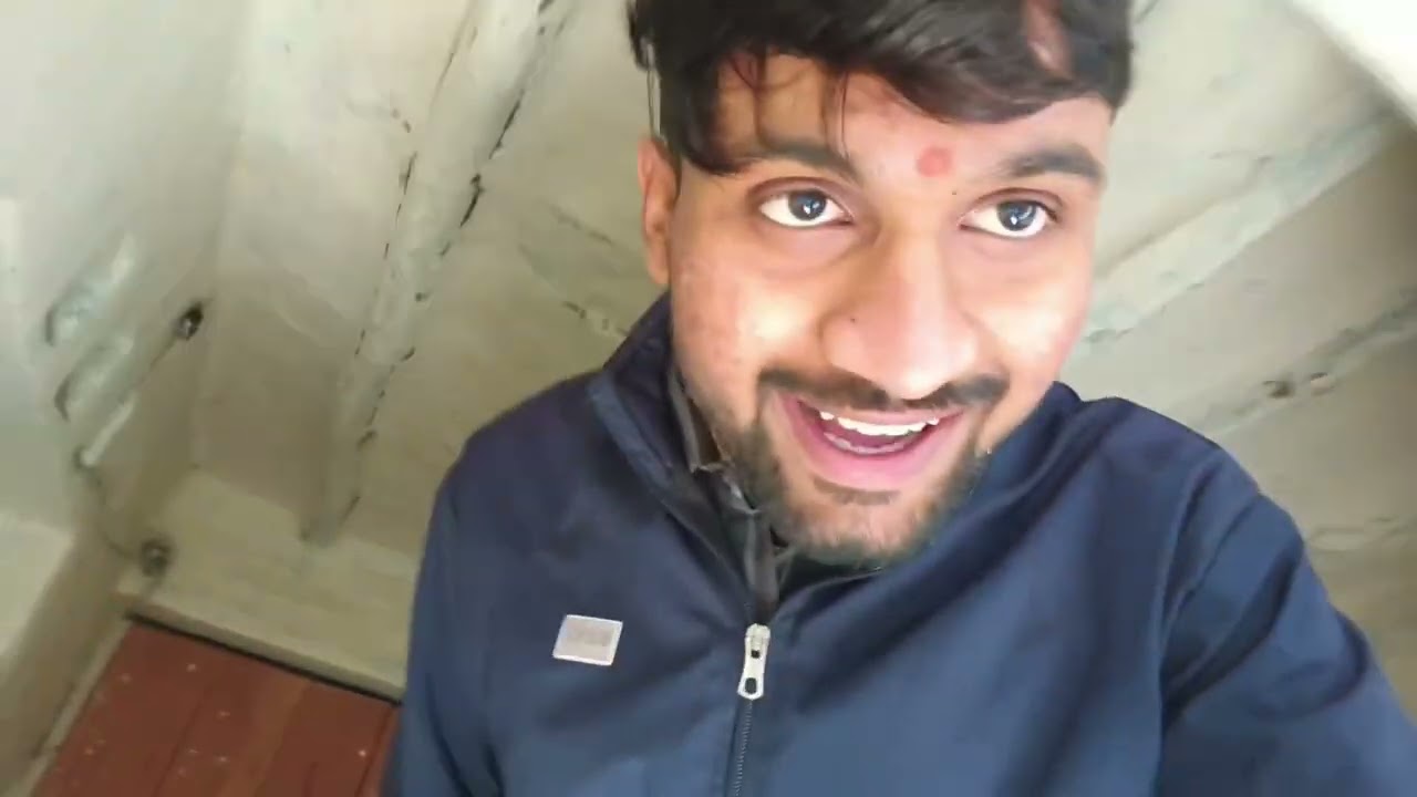 Hamare gaon ke ghar 2 sal bad Gaye to uski halat..        #blogger #village #home #funny 