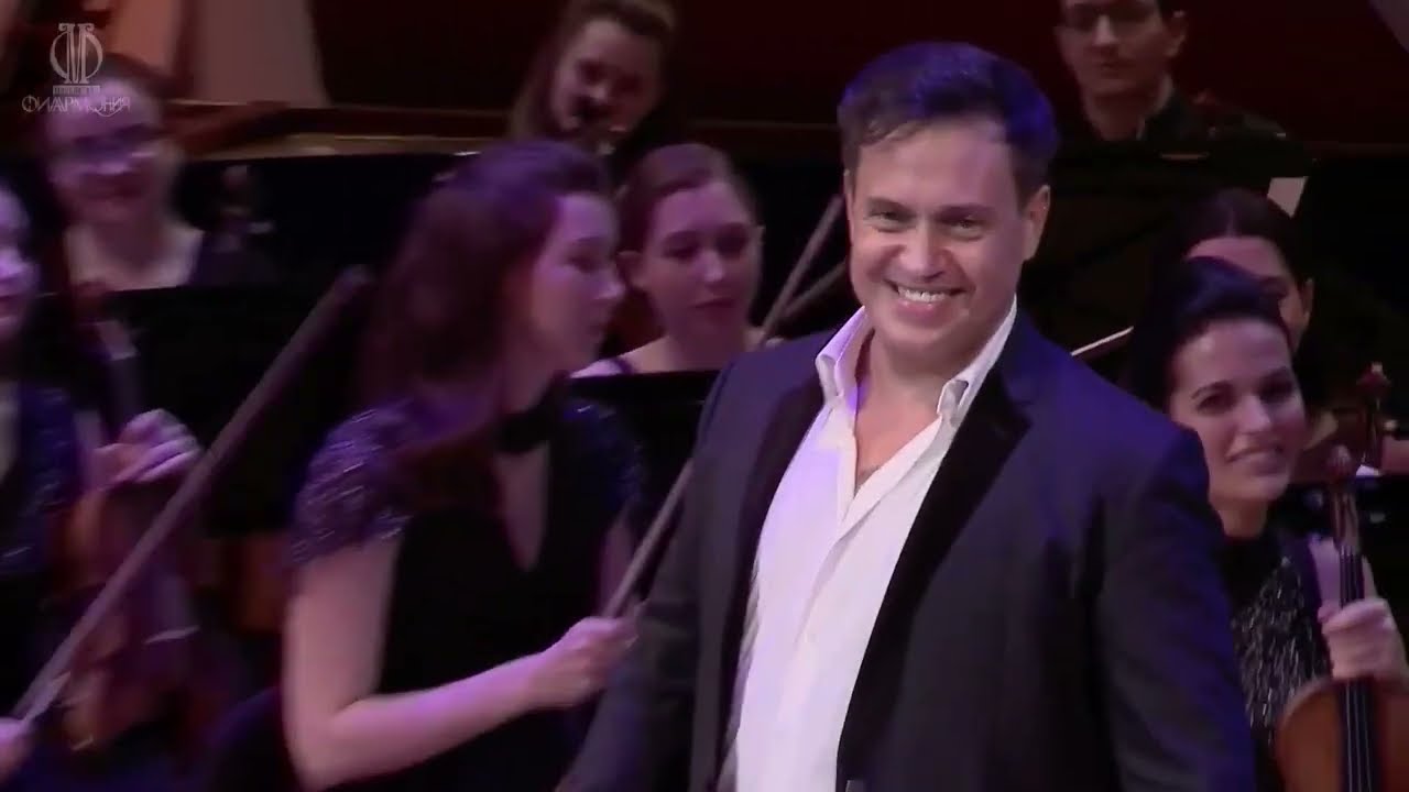 Rojo tango. Erwin Schrott & Tango en vivo with RNYSO in Tchaikovsky Hall Performance 31.10.2021