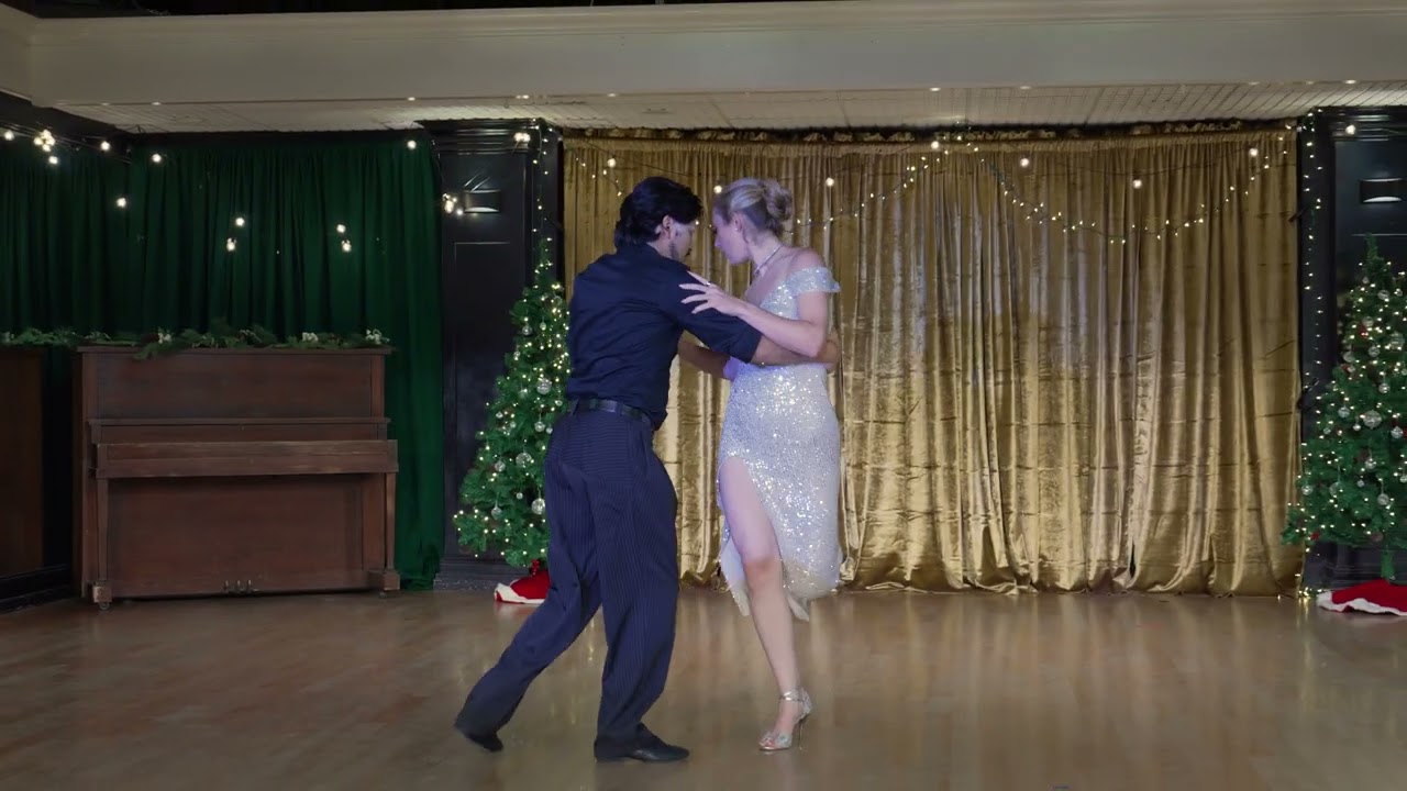 Brianna & Hernan - Holiday Heatwave Atomic Ballroom Student Showcase 2025