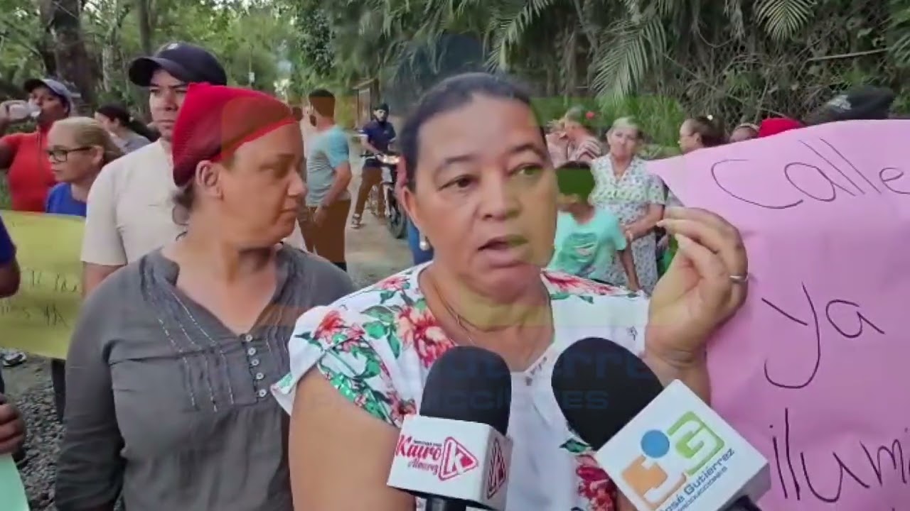 Los comunitarios de La Quebrada, Jarabacoa, exigen construcción de carretera
