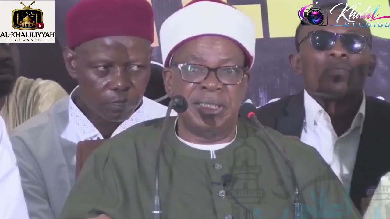 Oye Mufti kii se wiwo aso bi alubosa — Shaykh Habibullah El-Ilory.