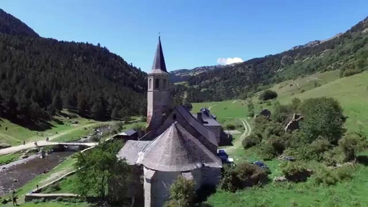 Vídeo conmemorativo del 20 aniversario de Montgarri realizado con imágenes aéreas - Val d'Aran.