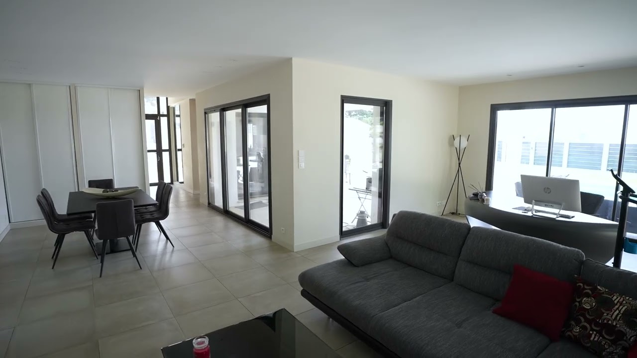 3607-ETH - Maison - T4 - 150m2 - Piscine - Terrasse - Garage - Vue dégagée - Aix-en-Provenc...