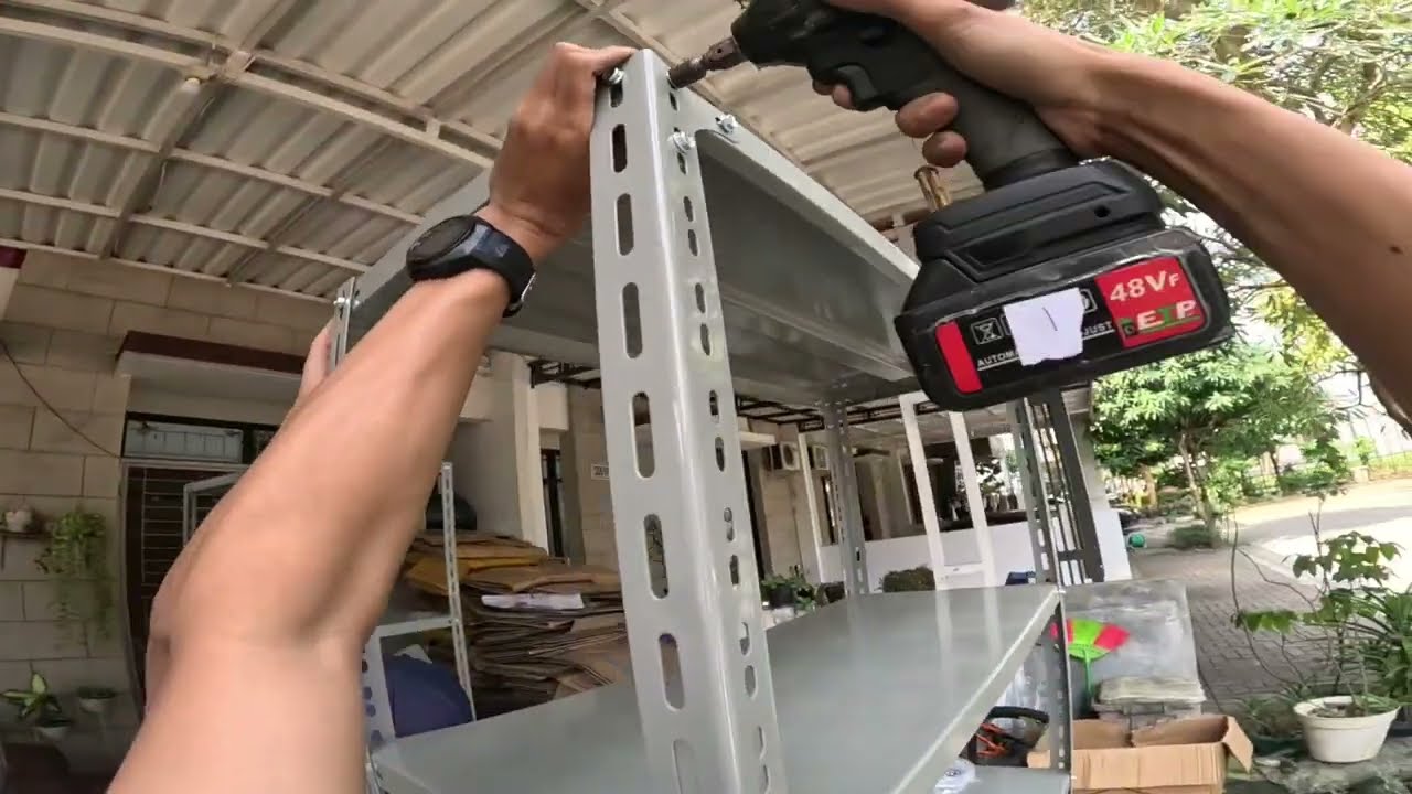 Rak besi siku kubang 100 x 40 x 200 abu Bintaro Tangerang