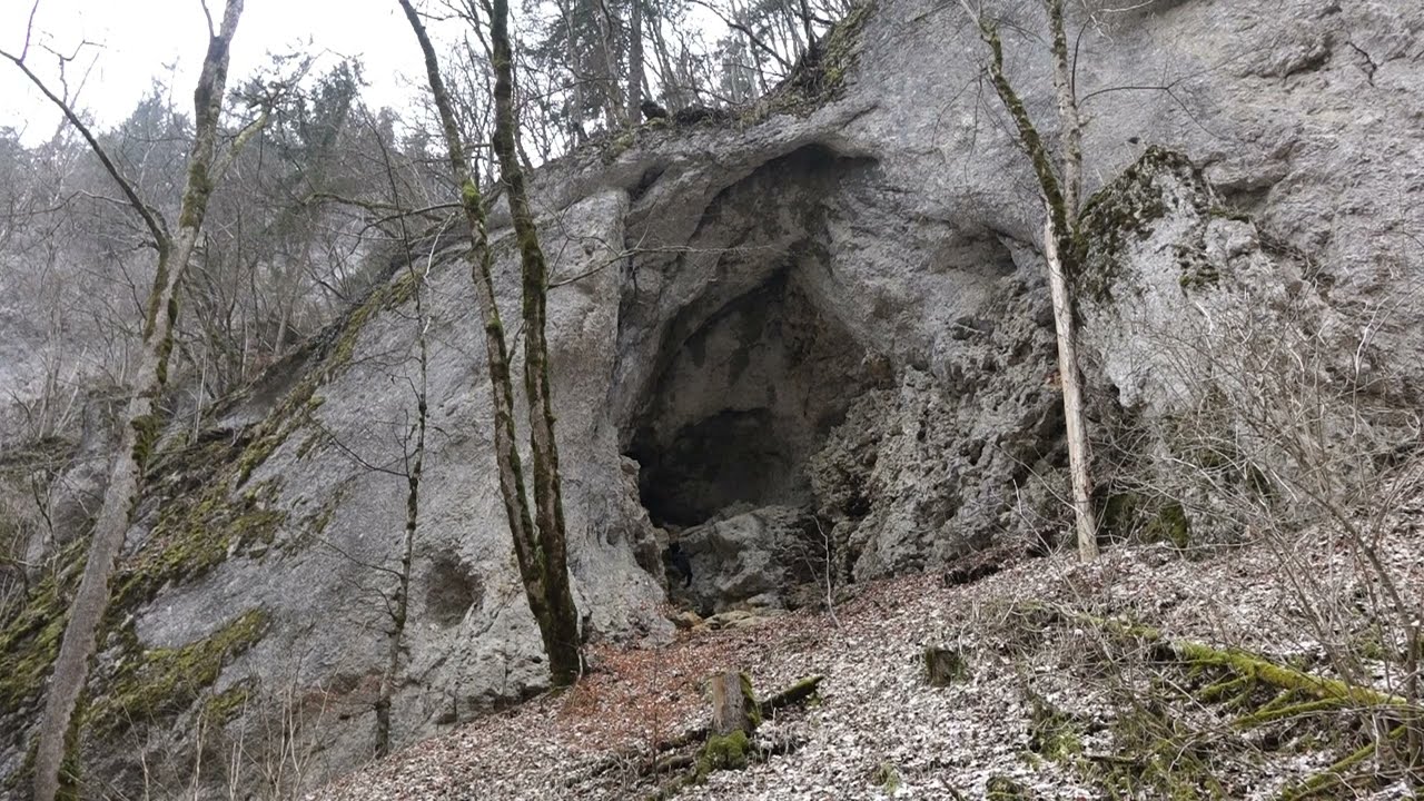 Riesige Grotten im oberen Donautal (3)